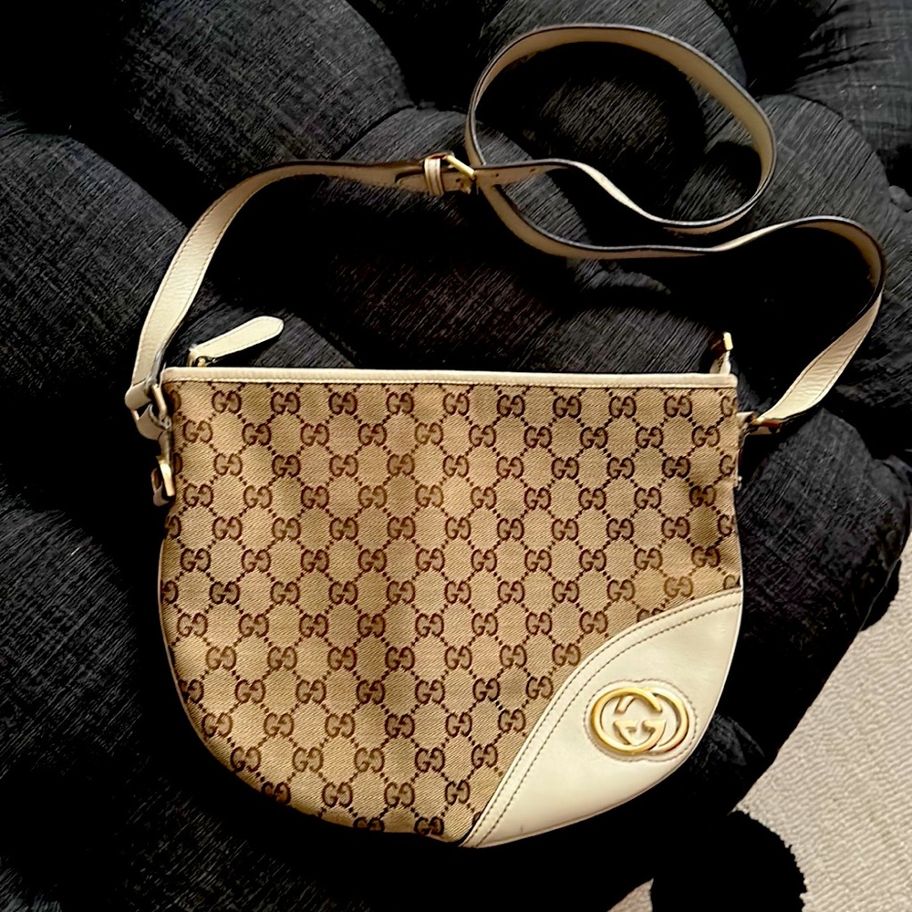GUCCI MESSENGER CROSSBODY BAG
